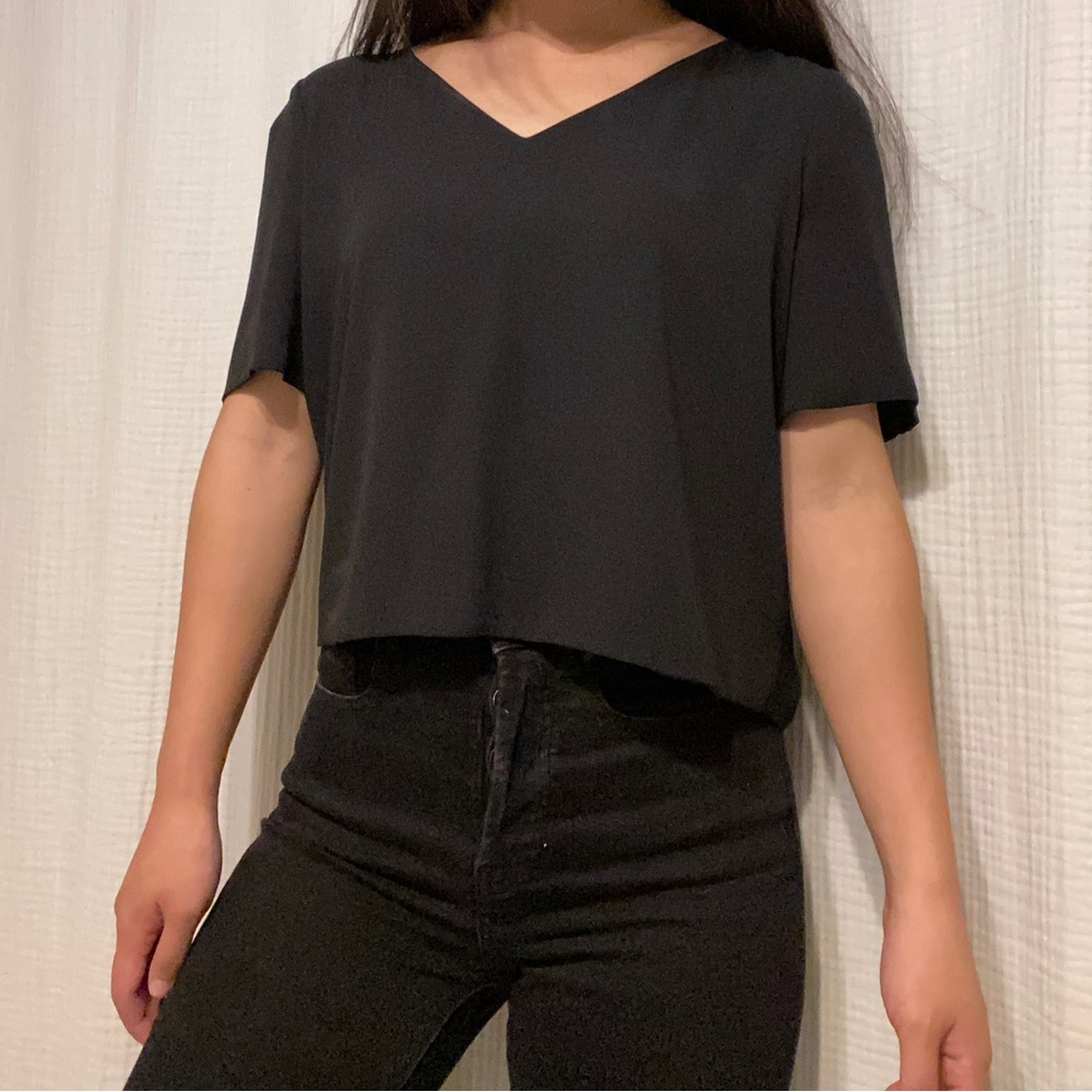 Babaton Randy Blouse Black Silky V-Neck, Size M